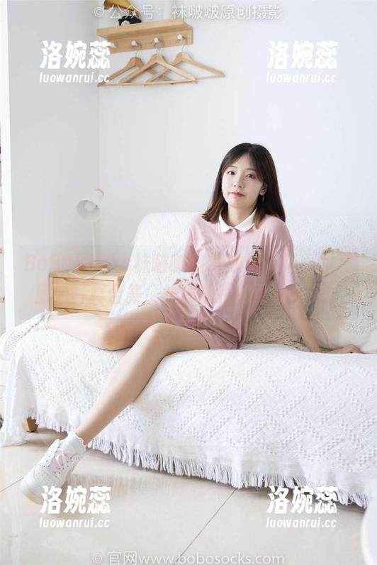 BoBoSocks袜啵啵 - 连衣裙入场，甜甜圈的写真合集，难以抗拒的可爱攻势！