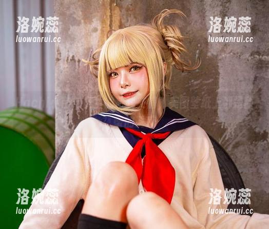 Hachi小芭与夜兰的游戏交错，美图壁纸上都是甜蜜的诱惑