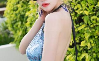 MiStar魅妍社 - 易阳Silvia的泳衣写照，无论角度，原图都在挑衅我的审美啊。