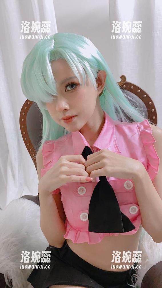 勾引眼球的最新JK制服cos，PingPing可真会玩！