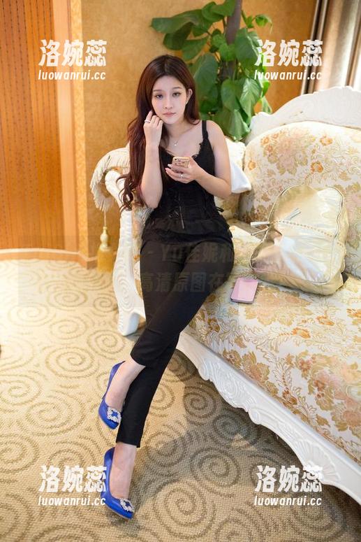 TuiGirl推女郎 - Yu佳妮和她的长腿，气场强大，高清原图在等你瞅！