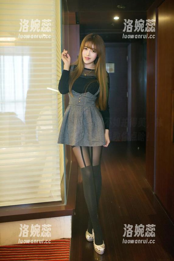 TuiGirl推女郎 - 飞得高不如拍得美，林萌萌的空姐写真集也许能教你点啥！