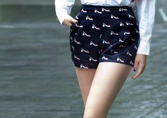 TuiGirl推女郎 - 王馨瑶：当厨房变成录影棚，图包和资源都在等你去翻阅！