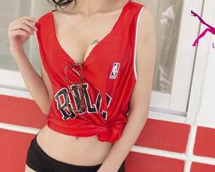 UGirls尤果网 - 轻松获取在线资源，王语纯的女王造型让人百看不厌！