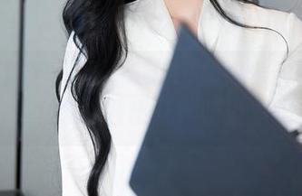 Xiuren秀人网 - Carol周妍希最新女仆图集，您能数出几种吸尘器吗？