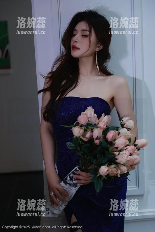 Xiuren秀人网 - 免费图集，Cherry绯月樱窥探少女心事，竟是一种淡淡的无奈。