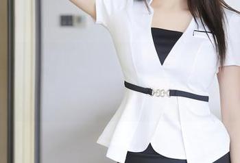 Xiuren秀人网 - 看！Lovely璐璐带来的最新校服作品，似乎时间倒流回课堂？