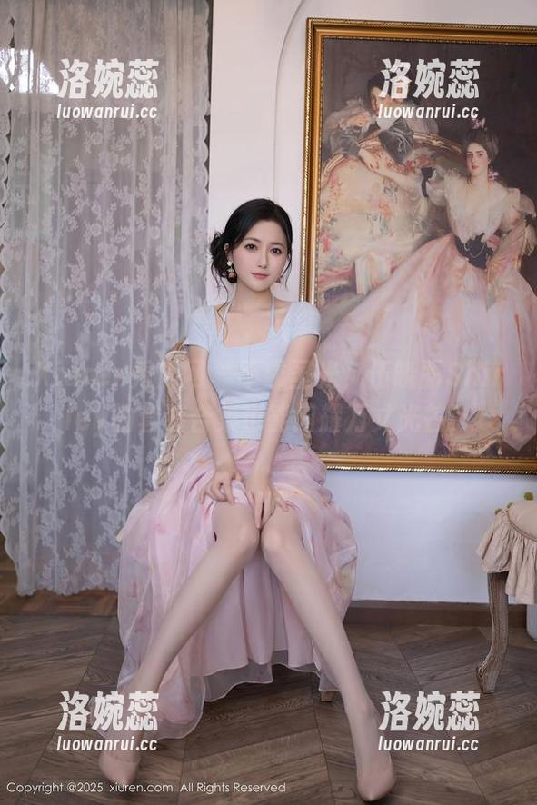 Xiuren秀人网 - 不靠圣光，伍晓丽Shirley的套装合集也能闪耀万丈光芒！