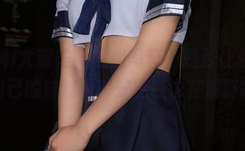 YouMi尤蜜荟 - 这组写真，是否让你想起了自己的妹妹呢？安璐璐也在观察哦！