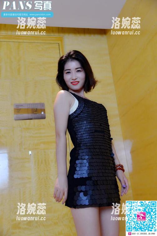 pans-可儿 pans - 瞧可儿的白色衣服,这个图包让我想起小时候的涂鸦。