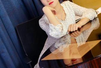 pans - “姐姐”系列美图，思思的眼神好像在说什么…但我听不见。