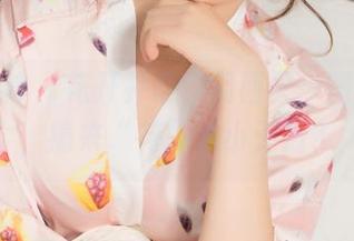 克拉女神 - 花开并蒂，羽西又一图集分享，搞来“花”二小无猜？