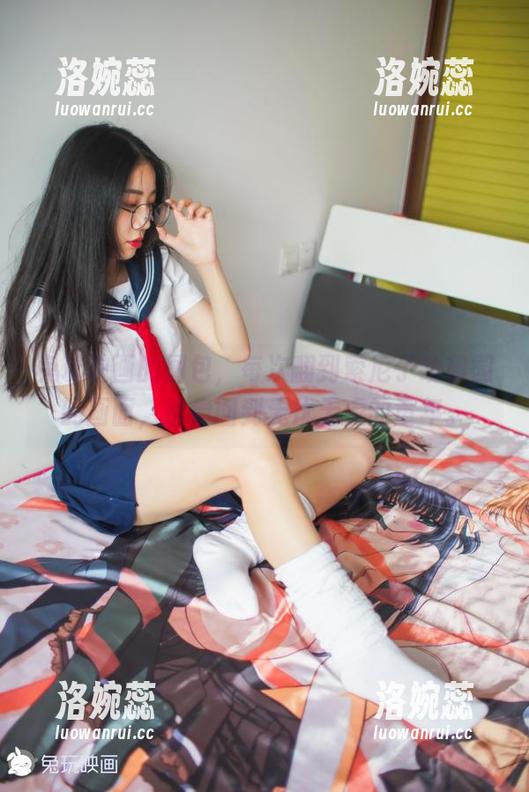 兔玩映画的图包，每次翻到索尼子幼稚园的画面，都像回到无忧无虑的童年。