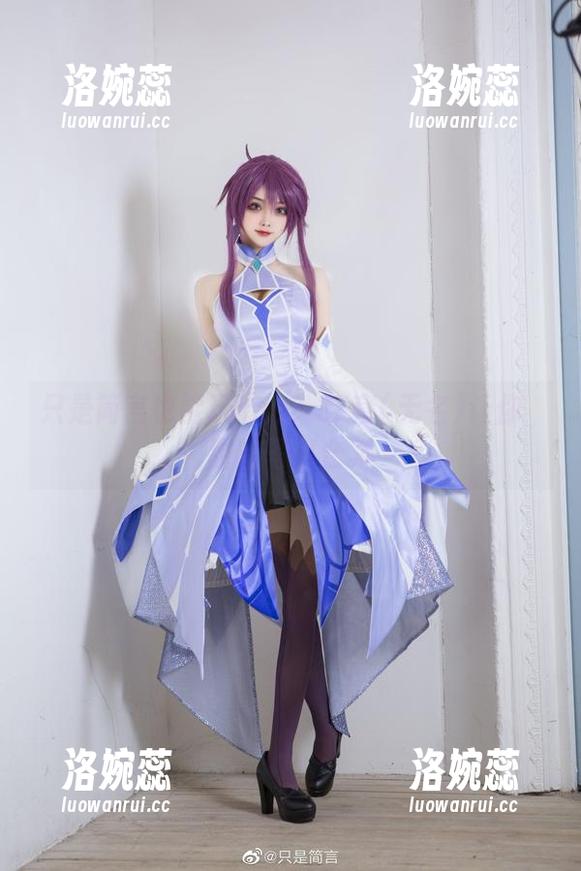 只是简言也能玩cos？37套(无名)让你齁甜的写真合集