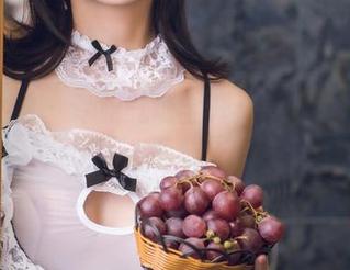 头条女神 - 专业气场全开：火儿职业装写真作品，下载先穿上！