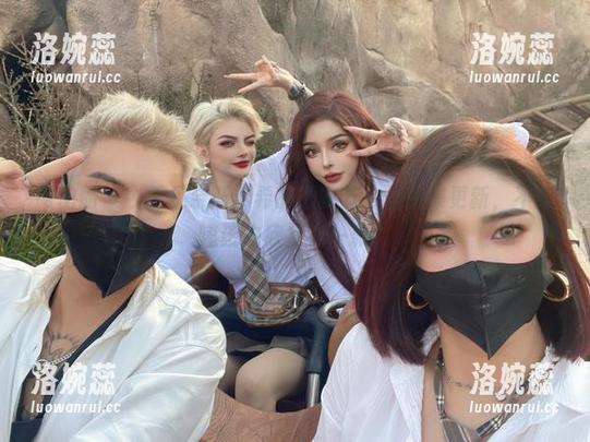 奈斯希希 微密圈 - 今天是奈斯希希的睡衣节,作品集更新,不知道该先欣赏哪一款?