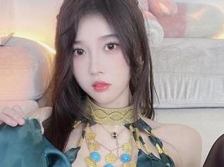 白开水毛衣定制版：小小奶瓶儿的原图流浪精选