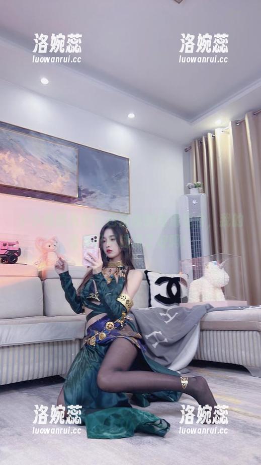小小奶瓶儿和白色蕾丝的高清组合，我的资源已经崩溃了好吗！