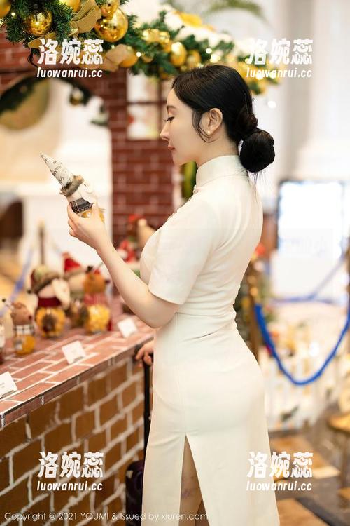 尤蜜荟 - Emily尹菲的棉袜，图包中的小确幸，谁能抵挡这诱惑？