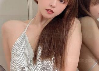 微密圈 - 张思允的最新油亮黑丝制服写真——又要破坏我一整天的注意力了，谁能顶得住？