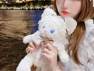 高清原图里的彩芸_Nebula和奥古斯特，让你边舔屏边想：这才是真爱！