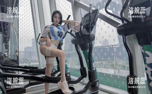 微密圈 - 果儿Victoria说，繁星可是免费的哦，快来下载我们分享的小宇宙！
