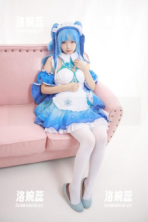 森萝财团-Aika 森萝财团 - 新鲜出炉的写真集提醒:乳霜果足+视频模式,Aika,又一波更新!