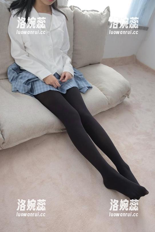 森萝财团 - 免费泳池写真，卉子在水中简直是人间仙女啊！