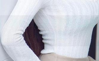 爱尤物 - 芮晓颖：黑色写真里的叛逆女神，谁敢小觑？
