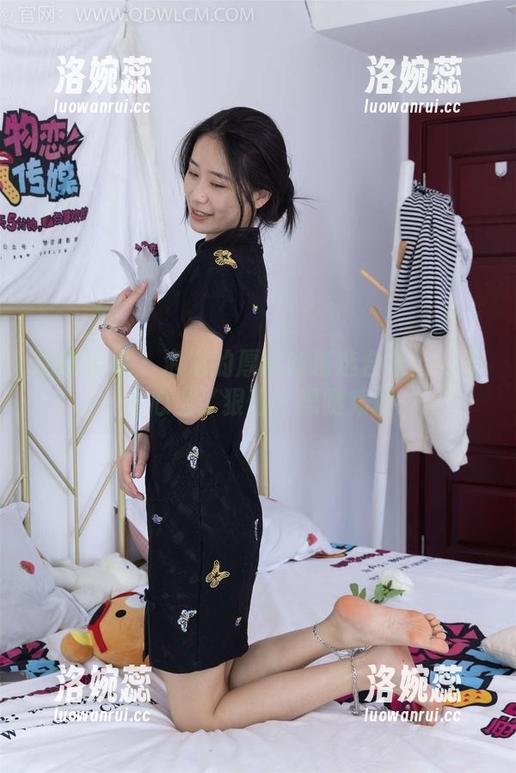 物恋传媒-泡泡 物恋传媒 - 泡泡的厚黑丝精选合集:一不小心上了狠山、黑腿秀场