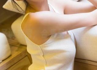 王羽杉圣诞套图，合集里的无尽换装游戏
