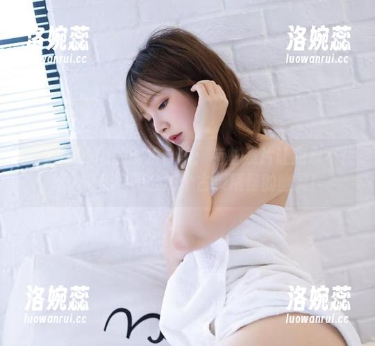 白露Bululu 白露Bululu的旅拍合集:有些照片让我忍不住想,身后会不会有个古灵精怪的幽灵!