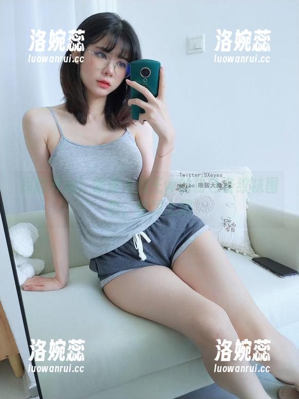 探险开始！眼酱大魔王w的粉色条纹袜图包，快跟上吧