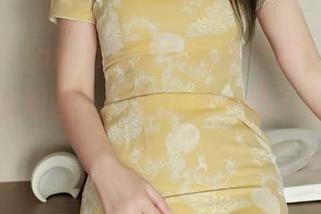 秀人网 - laura阿姣一袭吊带裙，私房原图里美腿如画，这就像是一场不带音效的秀…