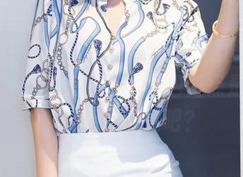 秀人网 - 九尾Ivy的水手服，原图看得我差点以为自己在船上；图包亮点是...不是鬼故事的船员吧？