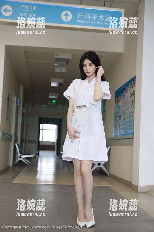 秀人网 - 当周波儿穿上体操服，在在线写真中做个万众瞩目的“亮点”，太上头！