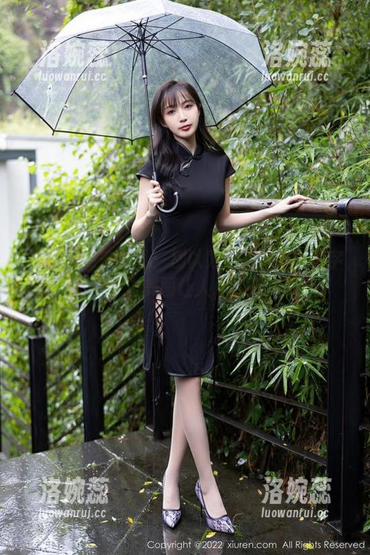 秀人网-安然儿 秀人网 - 安然儿:别以为学姐只是个名字,这美图让人心痒痒