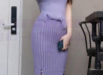 秀人网 - 最新写真集中的和服，王馨瑶yanni诠释了一种“我是谁你说了算”的洒脱。