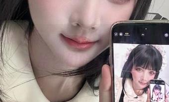 双人图集揭示：秋山AkI的神奇陪伴，分享给你们的小插曲！