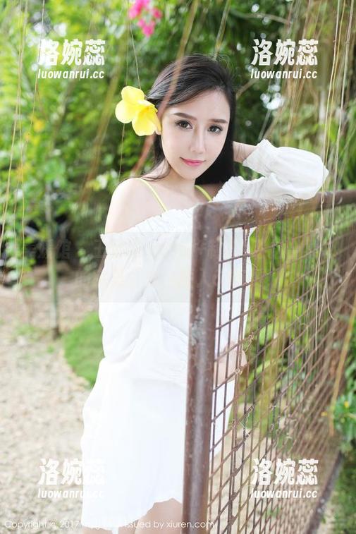 美媛馆 - 王馨瑶yanni+制服=私拍合集中的完美公式，插入666赞！
