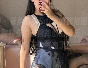 微密圈 - 看美邵女Baby的旗袍图集，分享我试图模仿的时候摔倒的经历，太多不要靠近的气息了！