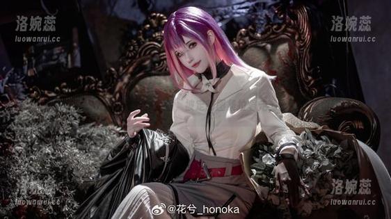 在花兮_honoka的办公室，被定制图集拉着走，上班也能很嗨