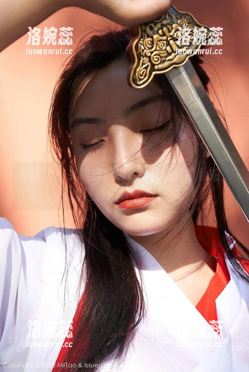 蜜桃社 - 女孩韵莉娜VANILLA的私拍，谁还敢说真实不美？