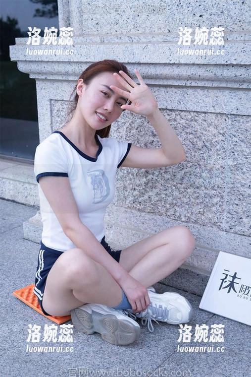 袜啵啵 - 不怕你看痴迷！芝士的板鞋免费合集，连我都想尝试！