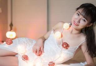 轰趴猫 - 看到苏小暖的最新连衣裙作品更新，我的内心简直翻江倒海，就想喊出“买买买”！