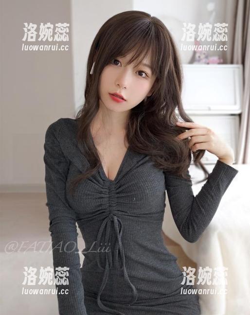 迷之呆梨的横空出世——这是个姐姐的写真集精选，谁能抵挡住！