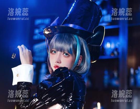 阿薰kaOri的私拍，黑精灵女王在那儿，黑獣打酱油的尴尬