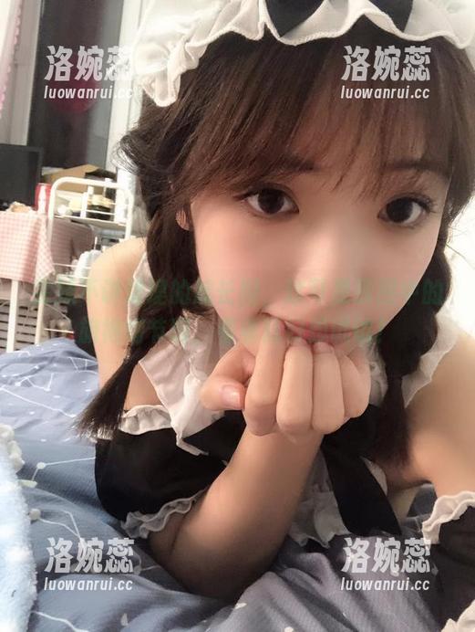 雯妹不讲道理的舰长图，这可是原图中的旗袍细节啊，看着就好想试试！
