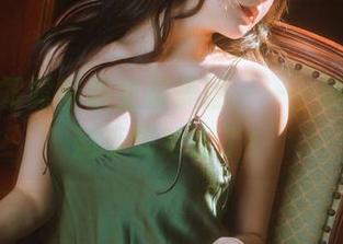 香草喵露露的职业装美图——一键获取，别等到抢光了！