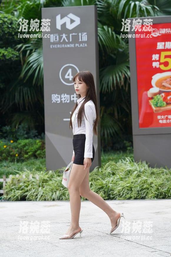 魔镜街拍给力：当原图遇到包臀裙，图集中小姐姐好风光！